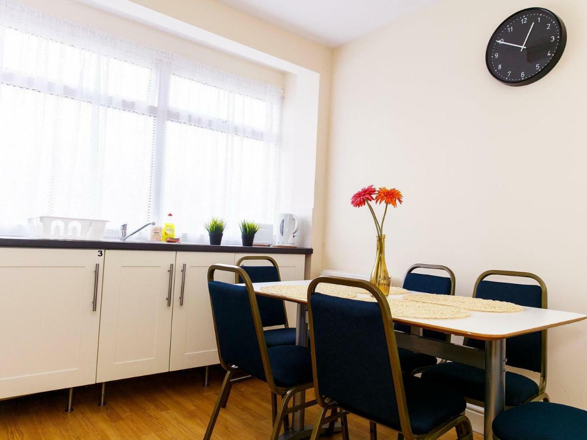 Mandeville Rooms Northolt  Екстер'єр фото